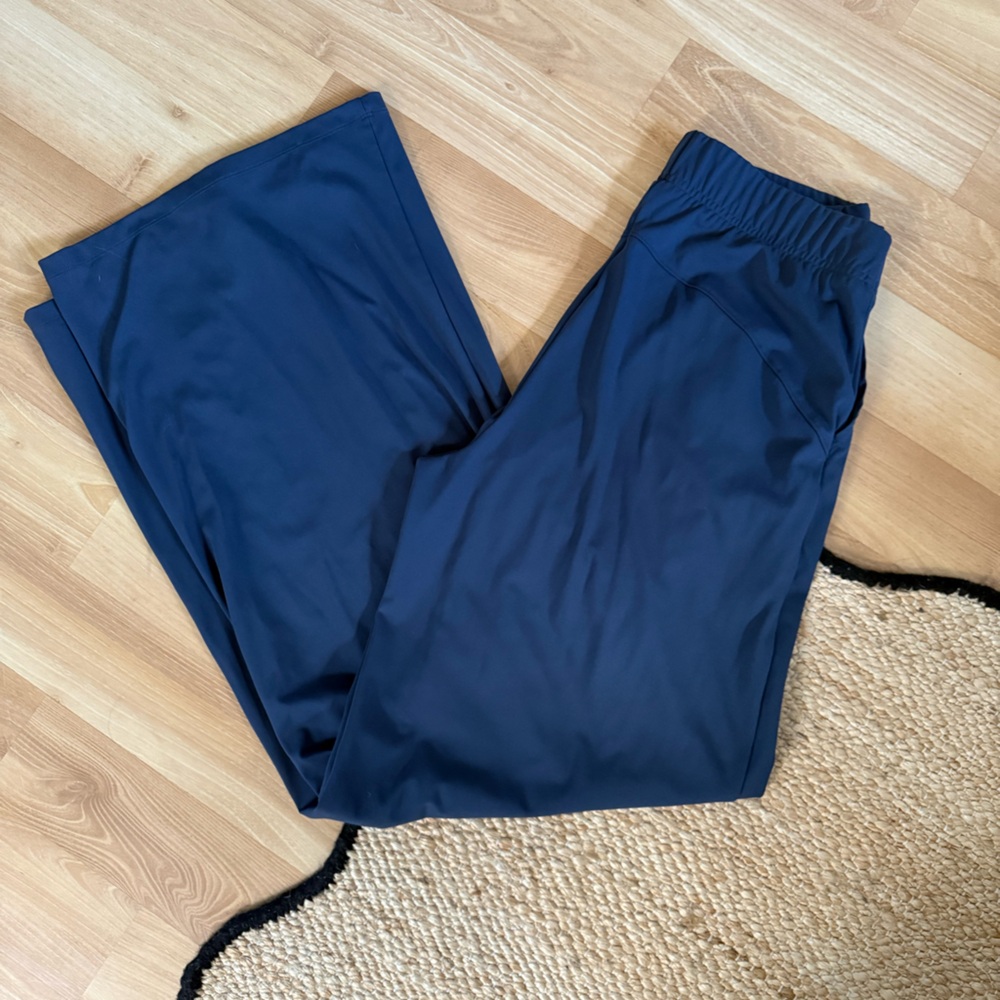Old Navy High-Waisted PowerSoft Trousers